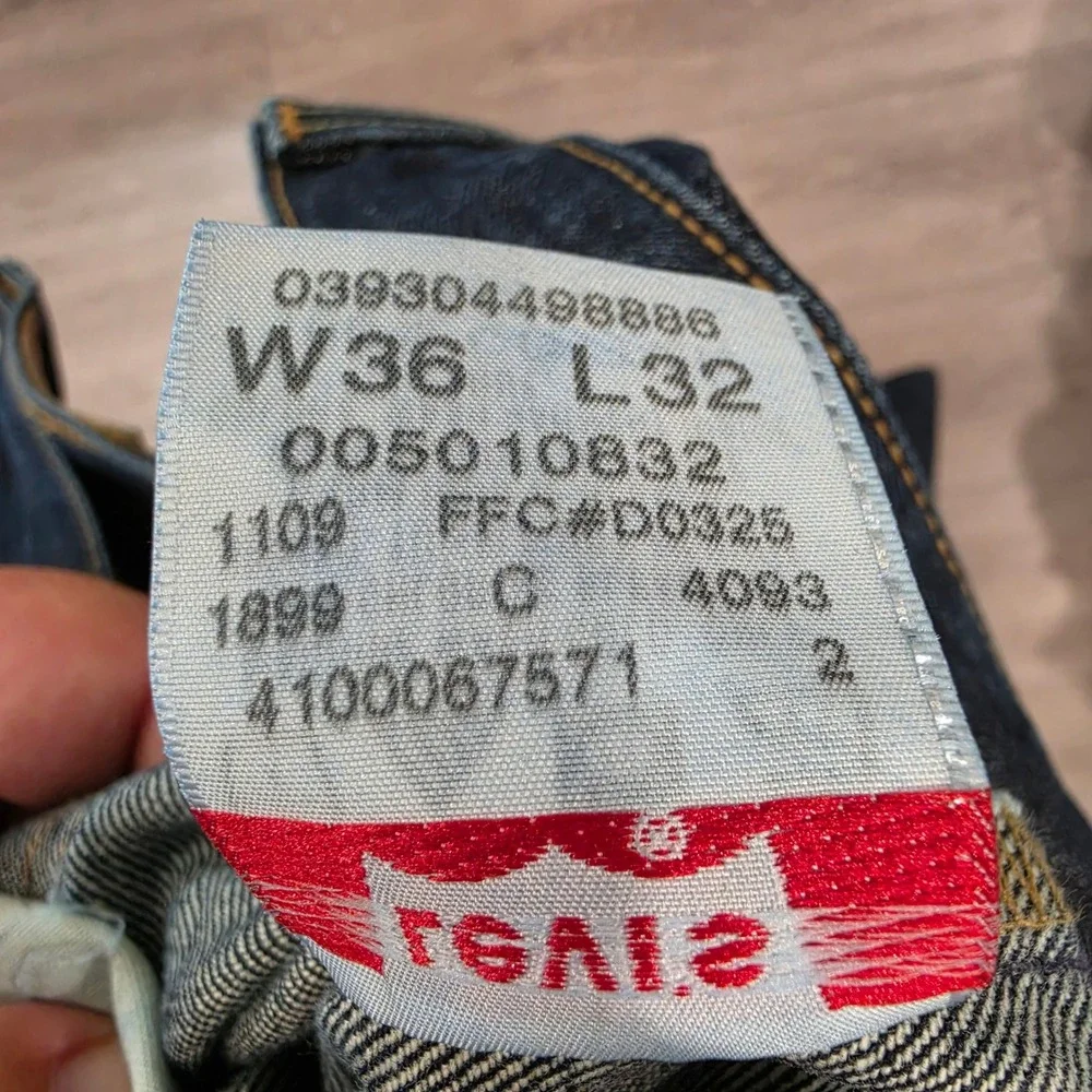 Levis 501 J. Crew Mens Dark Wash Straight Leg Button Fly Jeans 36x32 Indigo